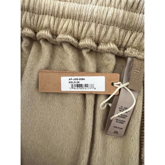 SKIMS Velour High Waist Jogger Pants in Gold - Picture 11 of 13